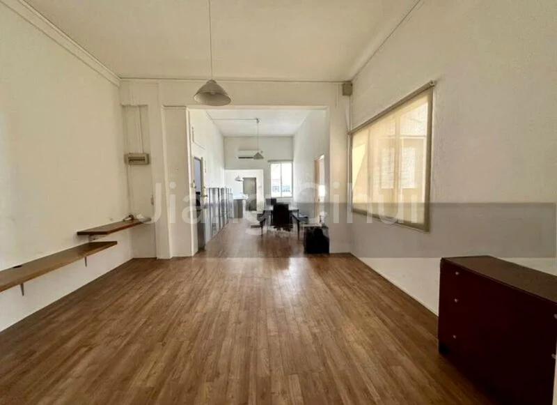 3 Bed Walk-up Apartment (Condo) for Sale in  River Valley Apartments - Image 4